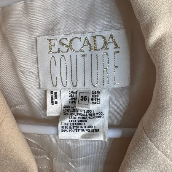 Escada Couture Cream and Black Vintage Women's Jacket - Picture 3 of 16